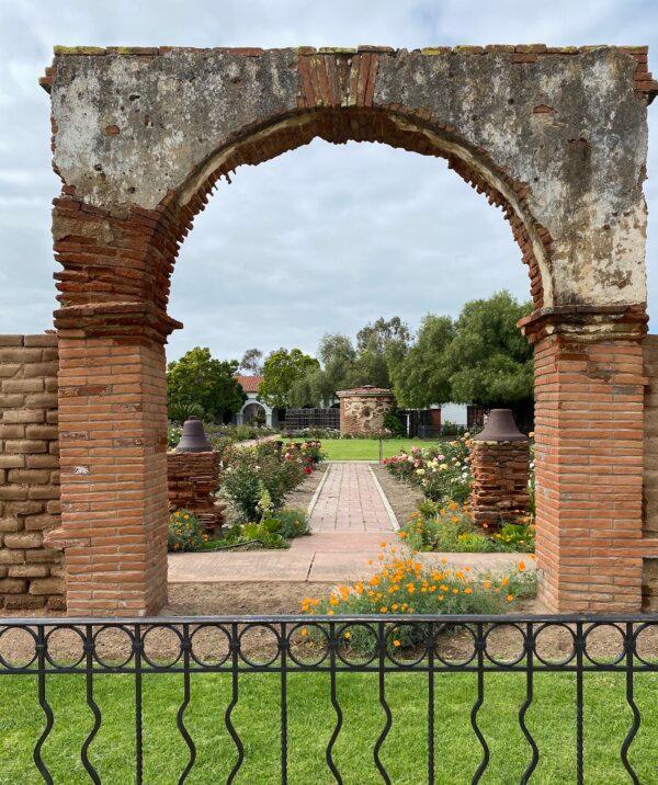 The San Luis Rey Mission de Francia in Oceanside, Calif. (Kimberly Hayek/The Epoch Times)