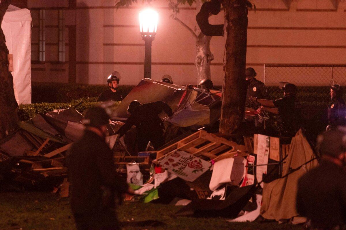 Los Angeles Police Department officers dismantle the pro-Palestinian encampment on Alumni Park at the University of Southern California (USC) in Los Angeles on May 5, 2024. (Jason Goode/AFP via Getty Images)