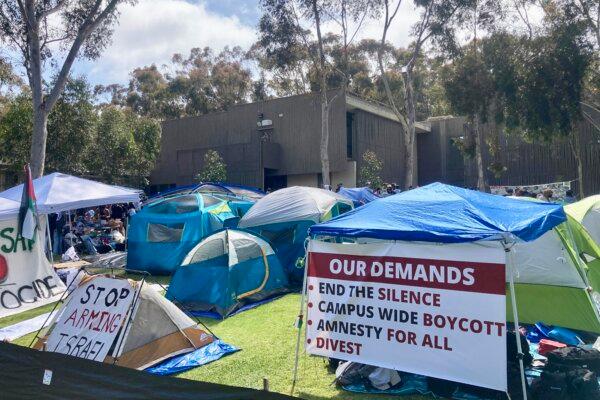 A pro-Palestinian encampment at the University of California–San Diego in San Diego on May 1, 2024. (Courtesy of Philip Zhu)