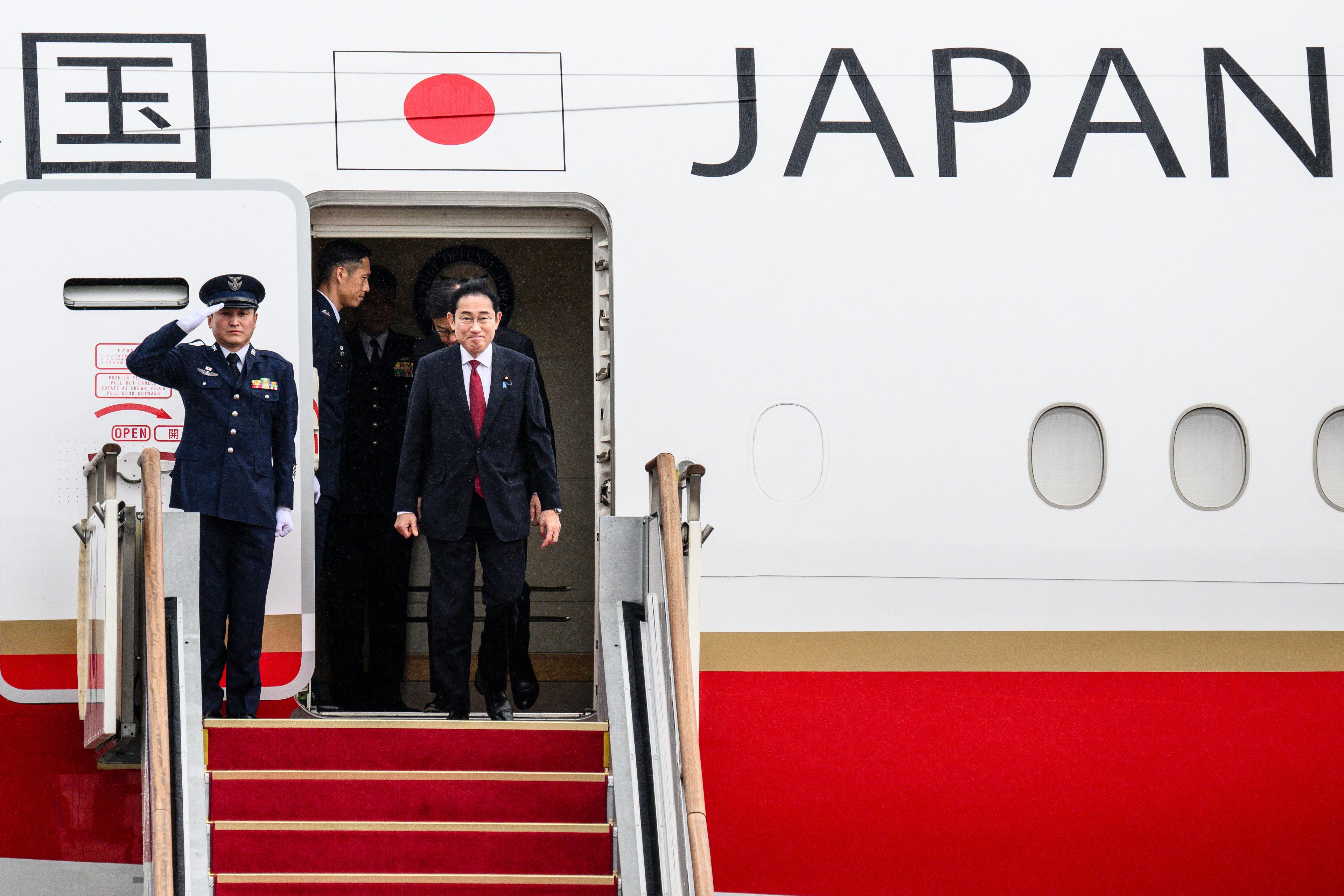 Chinese, Japanese Leaders Head to Seoul for First Trilateral Summit Since 2019