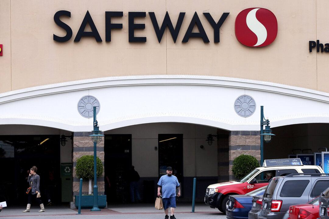 Safeway Is Closing Self Checkout Machines Across Several California Stores Amid Rising Retail Theft