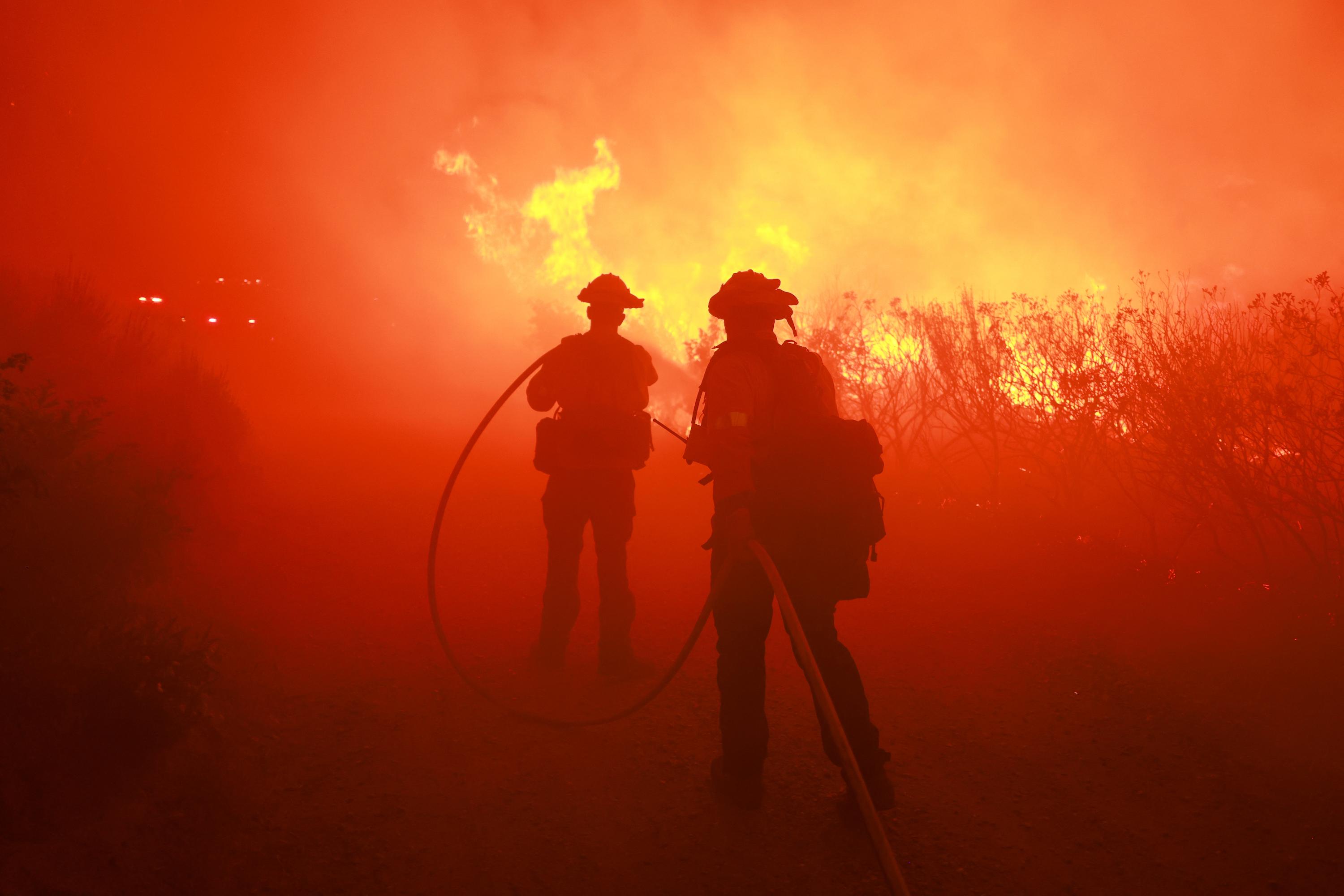 Los Angeles County Brush Fire Burns Over 12,000 Acres With Strong Winds Coming