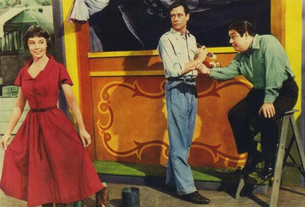 A cropped lobby card from the 1953 film "Lili." (MovieStillsDB)