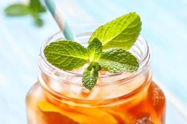 Herbal iced tea with orange and mint. (Courtesy of Kami McBride)