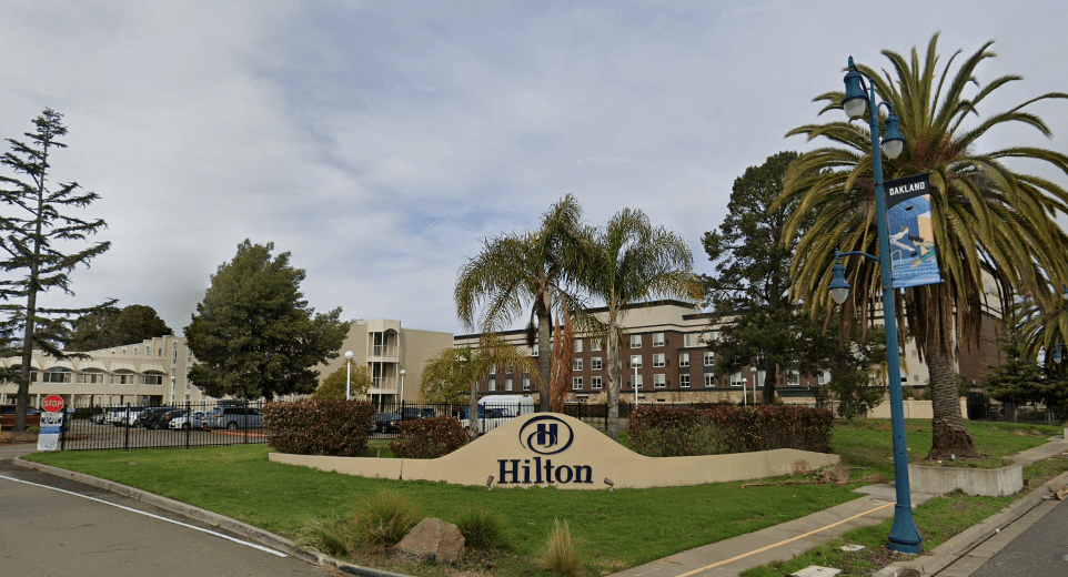 Hilton to Close Oakland Airport Hotel, Another Blow to City’s Business District