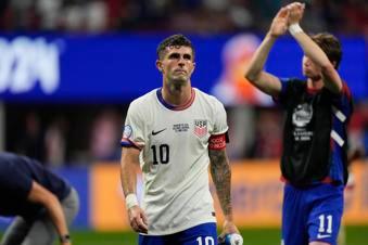 Christian Pulisic of the United States leaves the field after a loss to Panama in a Copa America soccer match in Atlanta on June 27, 2024. (Mike Stewart/AP Photo)
