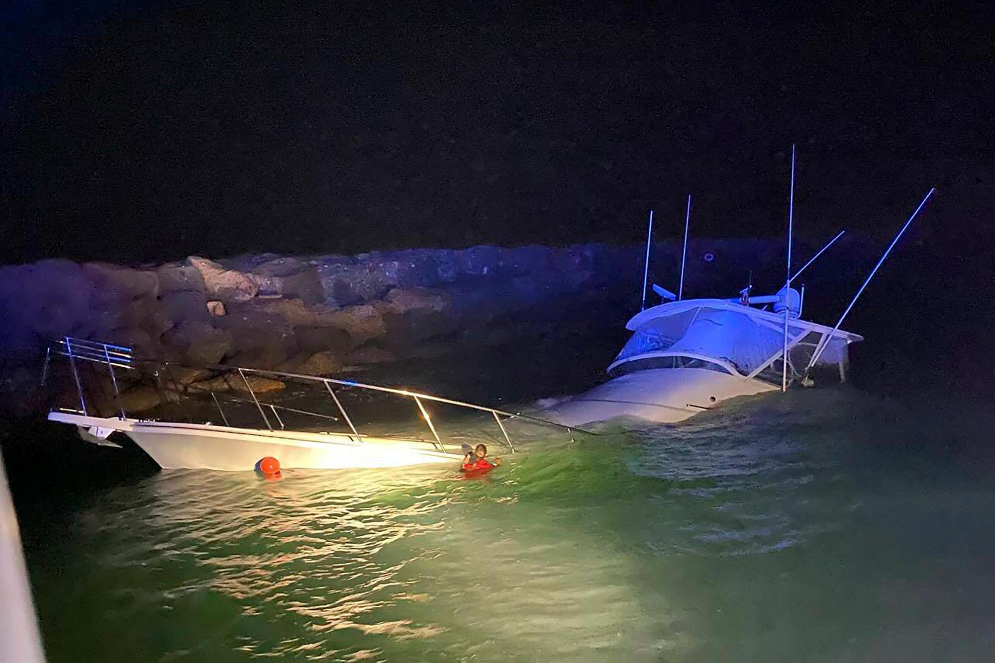 Power Boat Crashes Into Southern California Jetty, Killing 1 and Injuring 10