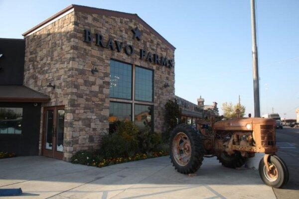 Bravo Farms’ original location in Traver, Calif. (Courtesy of Vicki Azar)