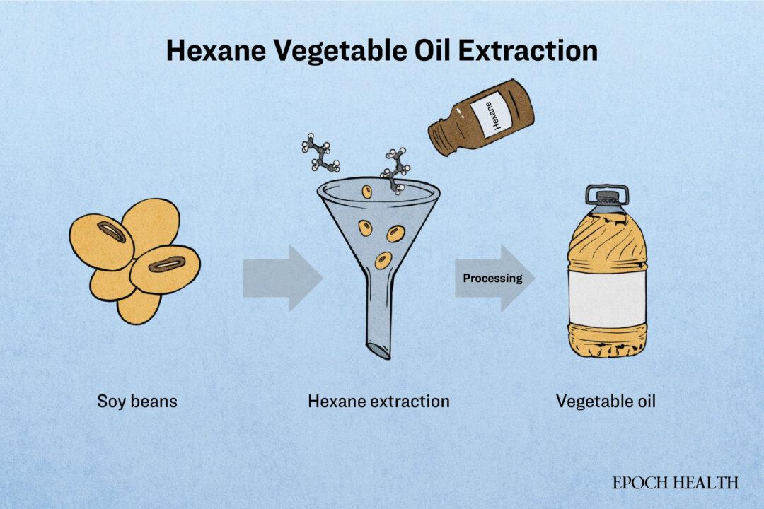 In the extraction of vegetable oils, the oilseeds undergo cleaning, crushing, steaming, and drying before being immersed in hexane. (Illustration by The Epoch Times)