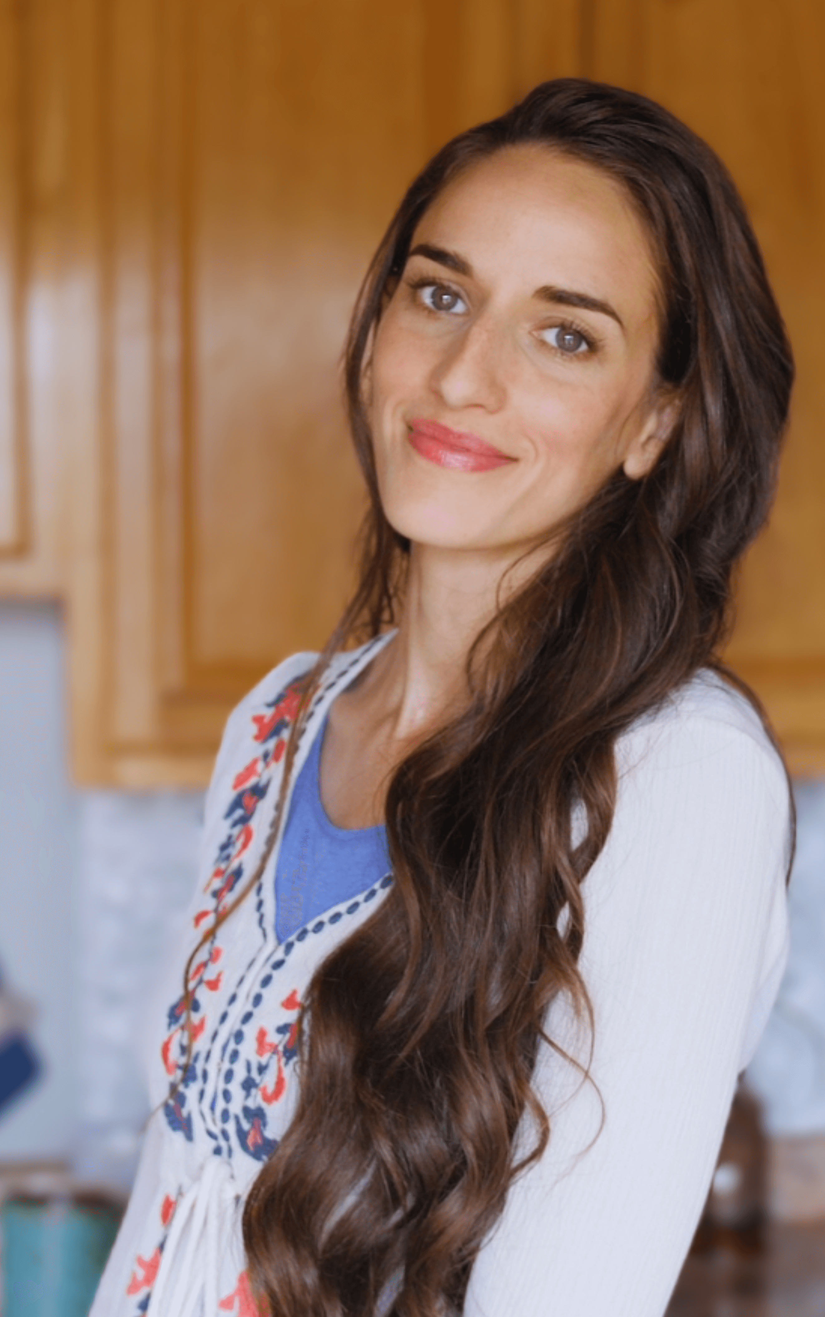 Lea, a former fashion model turned homemaker and entrepreneur. (Courtesy of <a href="https://www.youtube.com/littlehouseonthemountain">Little House on the Mountain</a>)