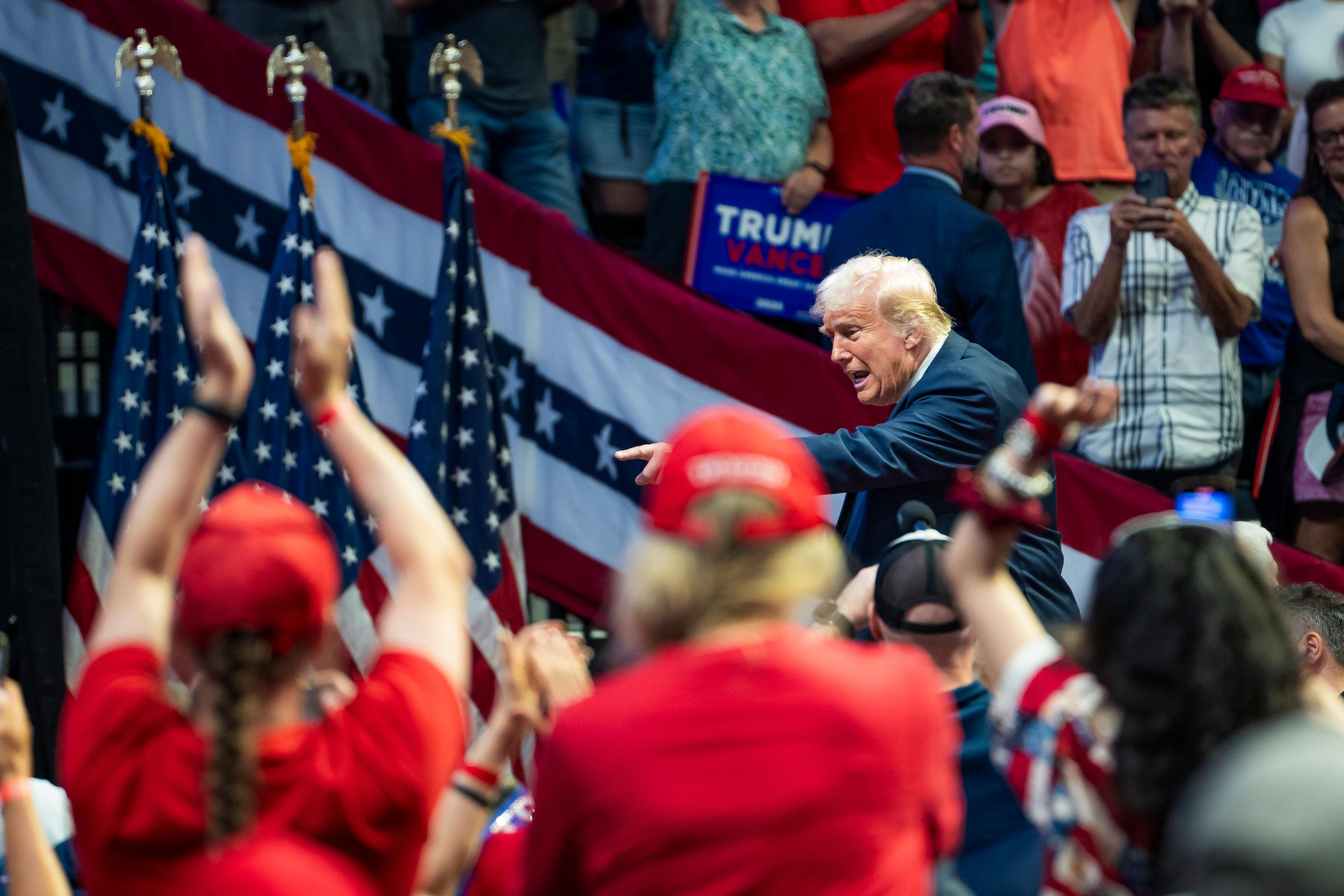 Security Agencies Protecting Trump Did Not Communicate Directly During Rally: Report