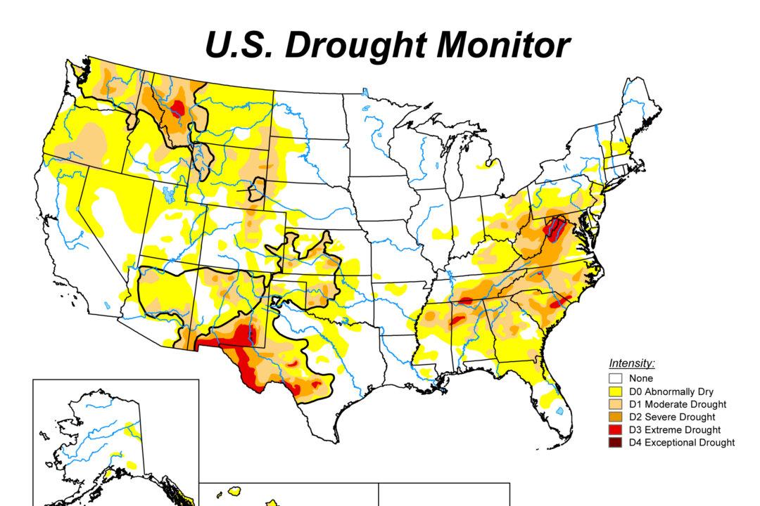 (Illustration by The Epoch Times, U.S. Drought Monitor)