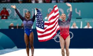 Simone Biles Strikes Gold Again in Women’s All-Around Gymnastics