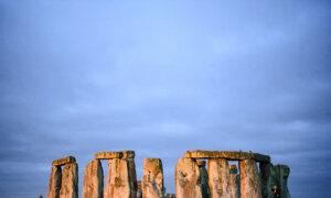 New Research Sheds Light on Mysterious Origin of Stonehenge’s ‘Altar Stone’