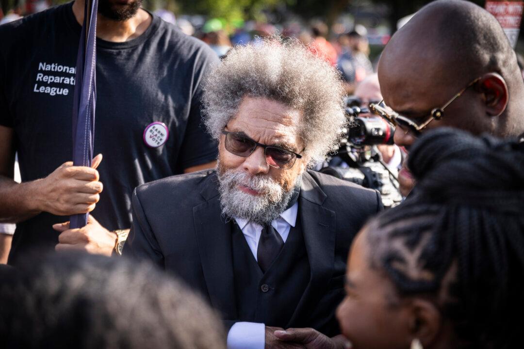 Cornel West speaks during a protest for a Gaza ceasefire in Chicago on Aug. 22, 2024. (John Fredricks/The Epoch Times)