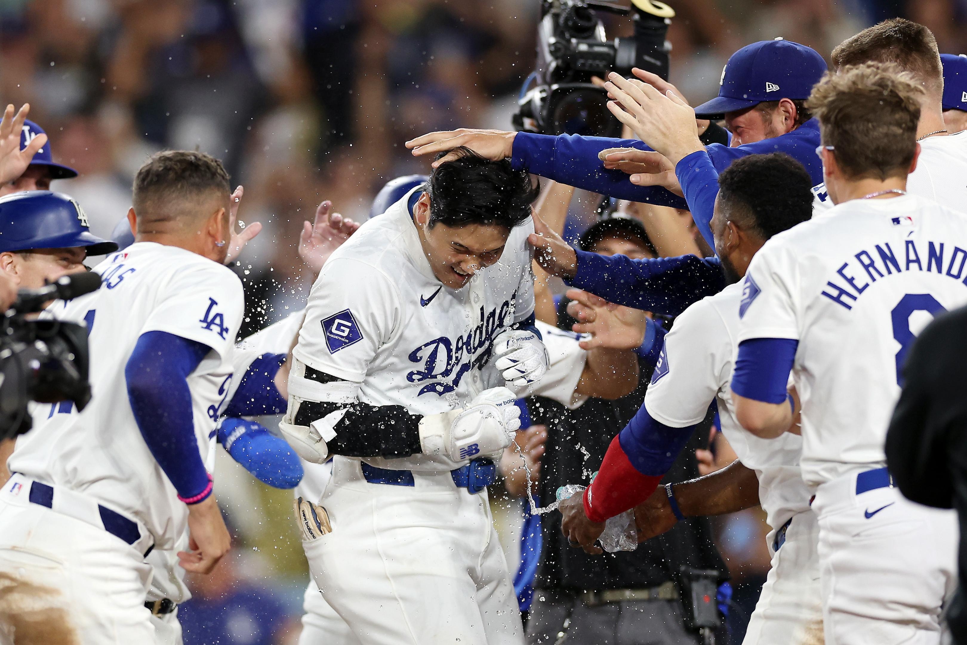 Shohei Ohtani Hits Walk-Off Grand Slam to Join 40-40 Club, Lift Dodgers Past Rays 7–3