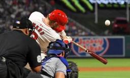 Angels Rock Struggling Miller With Three Home Runs in Rout of Dodgers