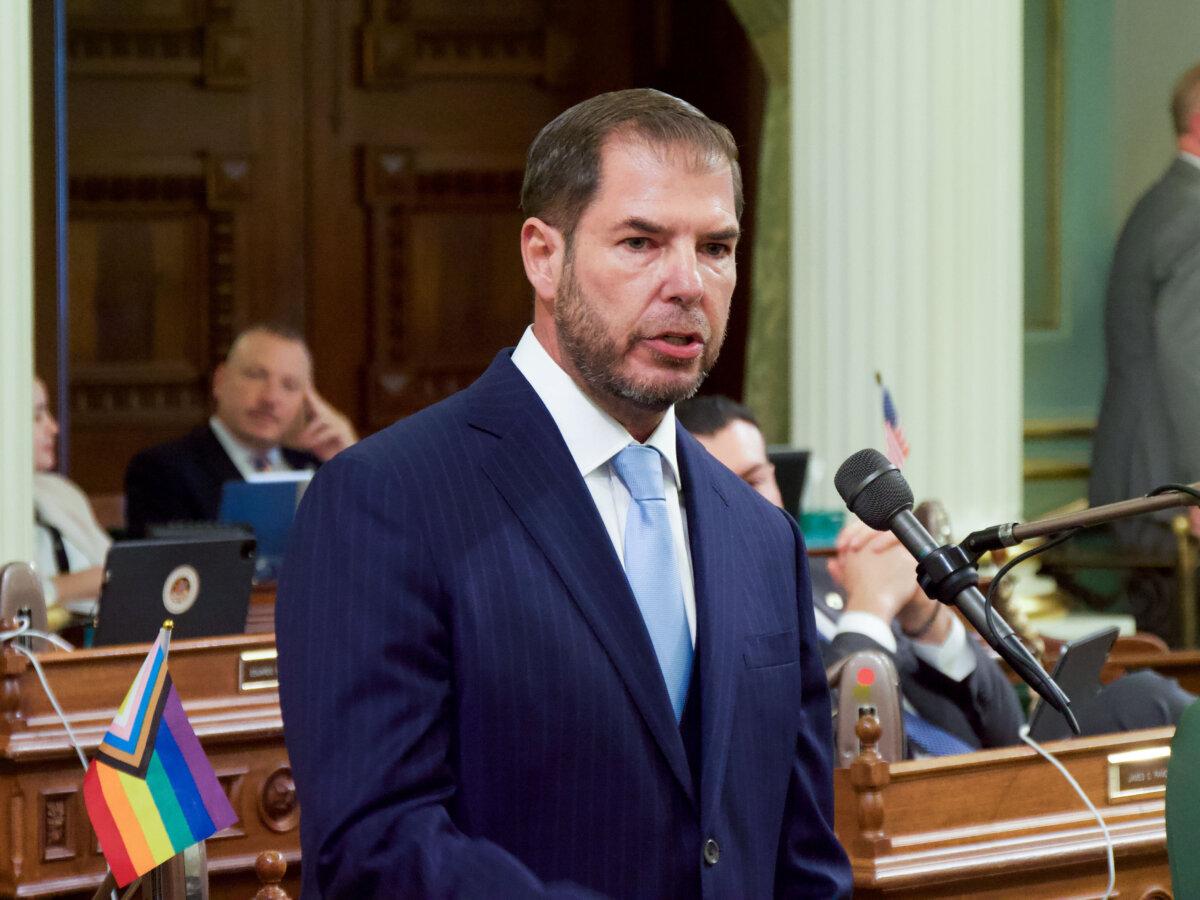 Assemblyman Joaquin Arambula, author of Assembly Bill 1840, presents the proposal for a final vote on Aug. 28, 2024. (Travis Gillmore/The Epoch Times)