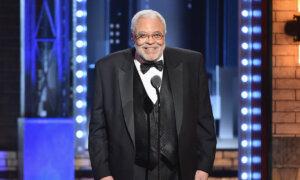 Hollywood Stars Pay Tribute to James Earl Jones