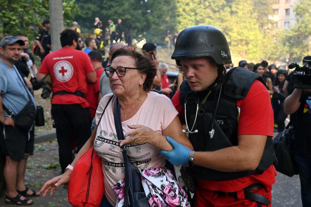 Dozens of Ukrainian Civilians Injured in Russian Bombing