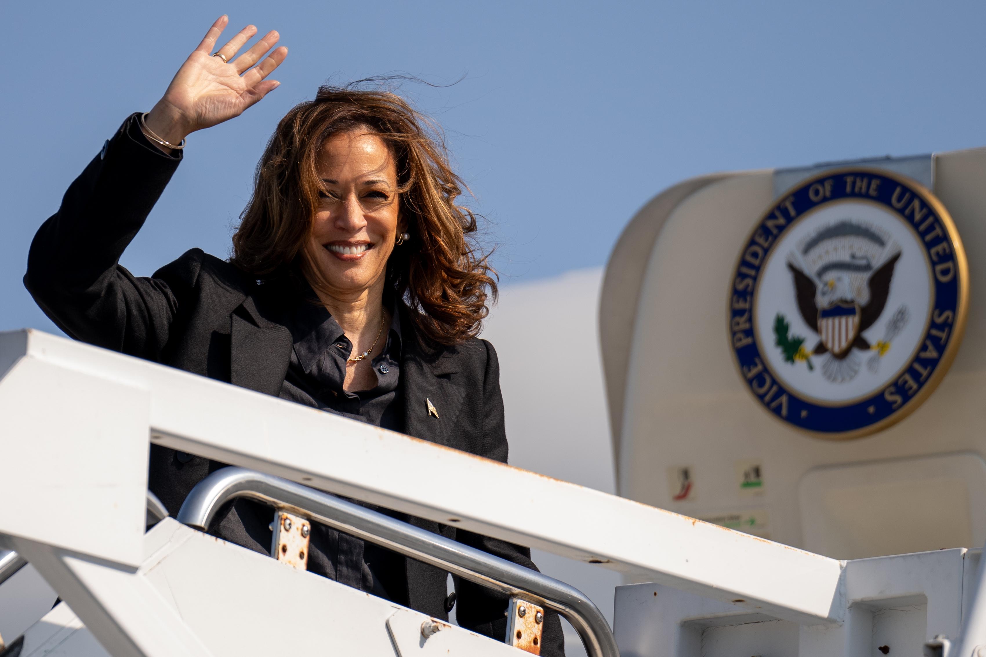 Kamala Harris to Arrive in Los Angeles Ahead of Sunday Fundraiser