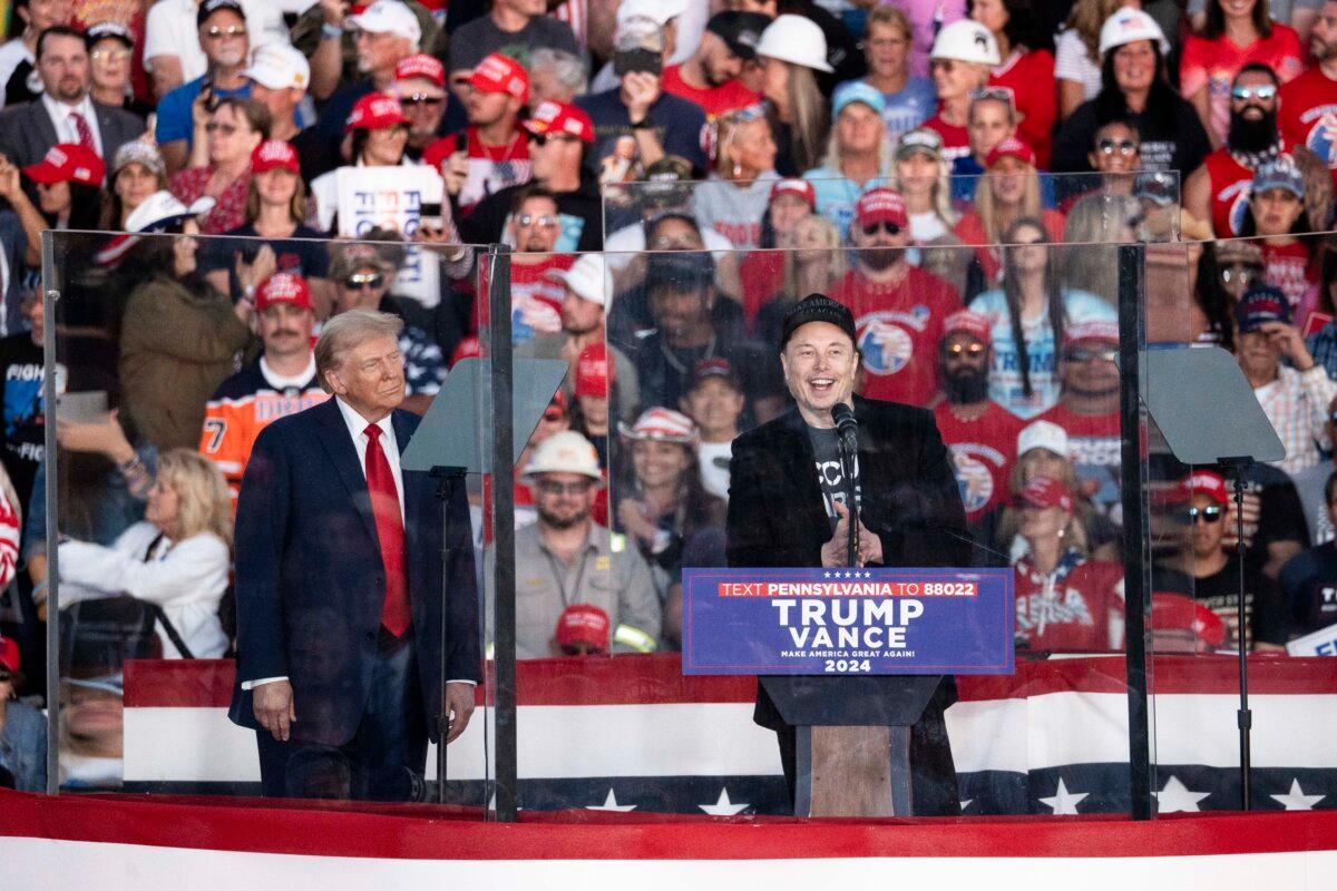 Elon Musk, founder, CEO, and chief engineer of SpaceX, speaks during former President Donald Trump’s rally in Butler, Pa., on Oct. 5, 2024. (Samira Bouaou/The Epoch Times)