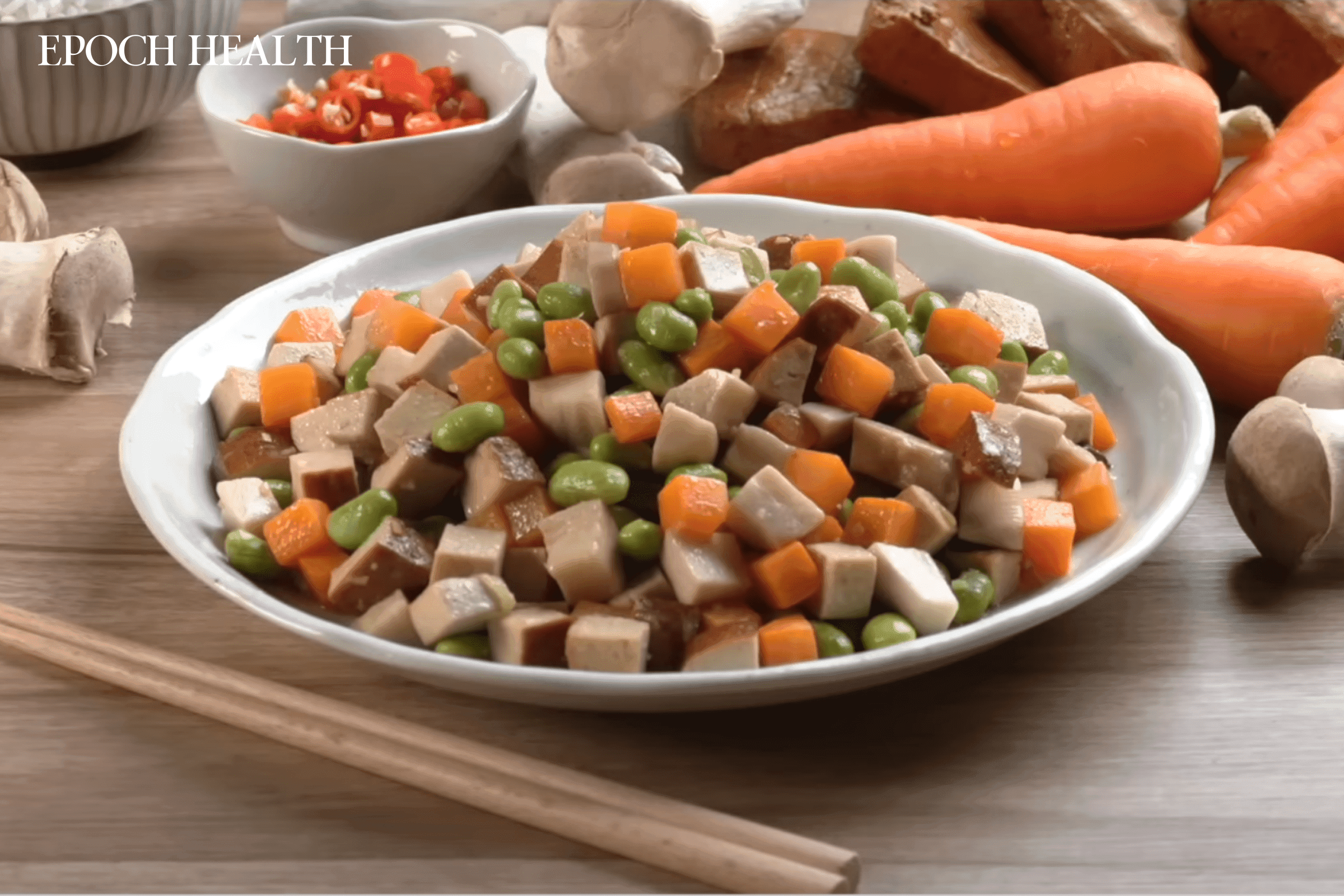 Stir-fried edamame with bean curd (Courtesy of Naiwen Hu)