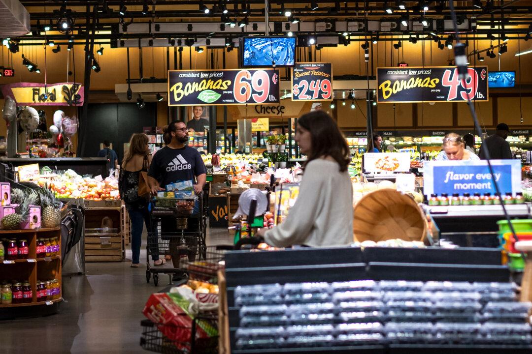 People shop at a grocery store in Columbia, Md., on June 8, 2024. The economy is the most prominent issue to Gen Z, according to those who spoe to The Epoch Times. (Madalina Vasiliu/The Epoch Times)