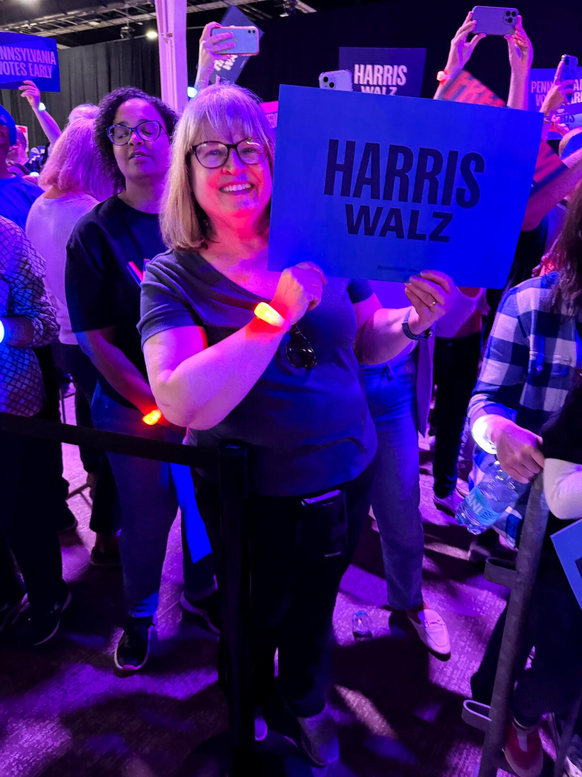 Debbie White attends a rally for Vice President Kamala Harris in Harrisburg, Pa., on Oct. 29, 2024. (Arjun Singh/The Epoch Times)