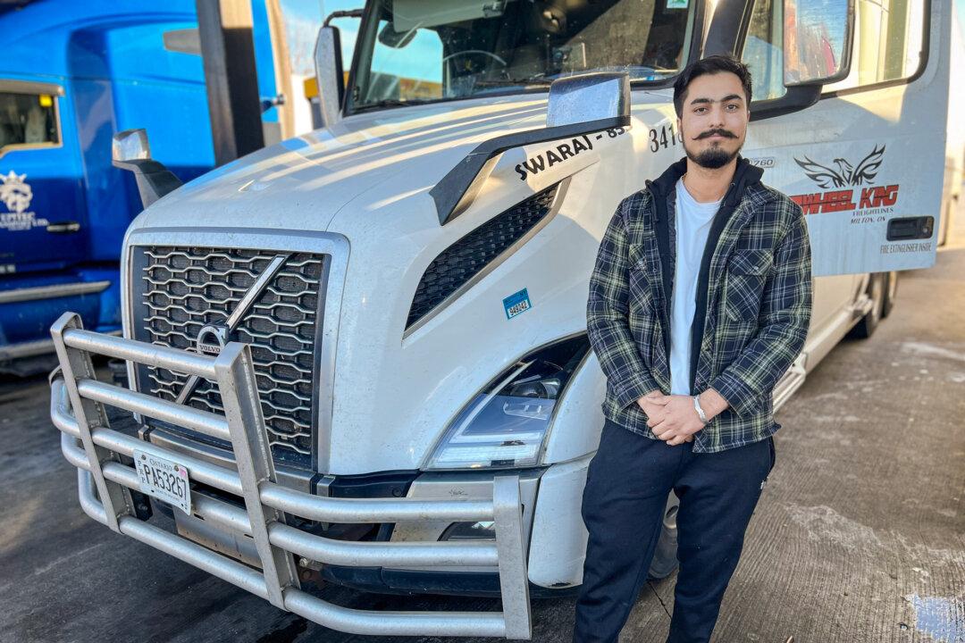 Jaskirat Singh of Ontario, Canada, stops at Love's truck stop in Pendleton, Ind., on Nov. 26, 2024. (Lawrence Wilson/The Epoch Times)