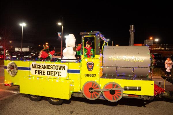 Holiday parade and tree lighting ceremony in the town of Wallkill, N.Y., on Nov. 30, 2024. (Larry Dye/The Epoch Times)