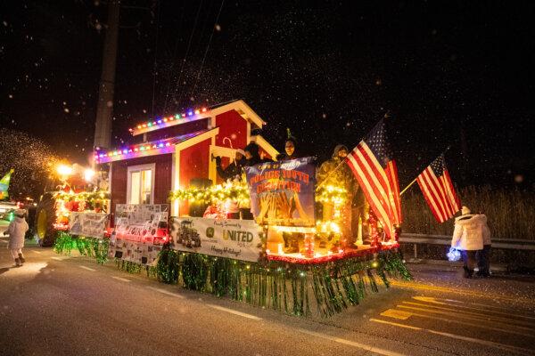 Holiday parade and tree lighting ceremony in the town of Wallkill, N.Y., on Nov. 30, 2024. (Larry Dye/The Epoch Times)