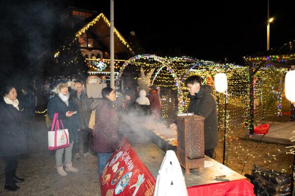 The second annual Christmas Market and Winter Wonderland at New Century in the town of Deerpark, N.Y., on Dec. 7, 2024. (Larry Dye/The Epoch Times)