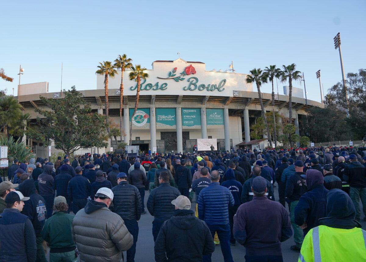 First responders gather at the Rose Bowl stadium for a daily briefing before heading out to battle wildfires, in Pasadena, Calif., on Jan. 16, 2024. (Beige Luciano-Adams/The Epoch Times)