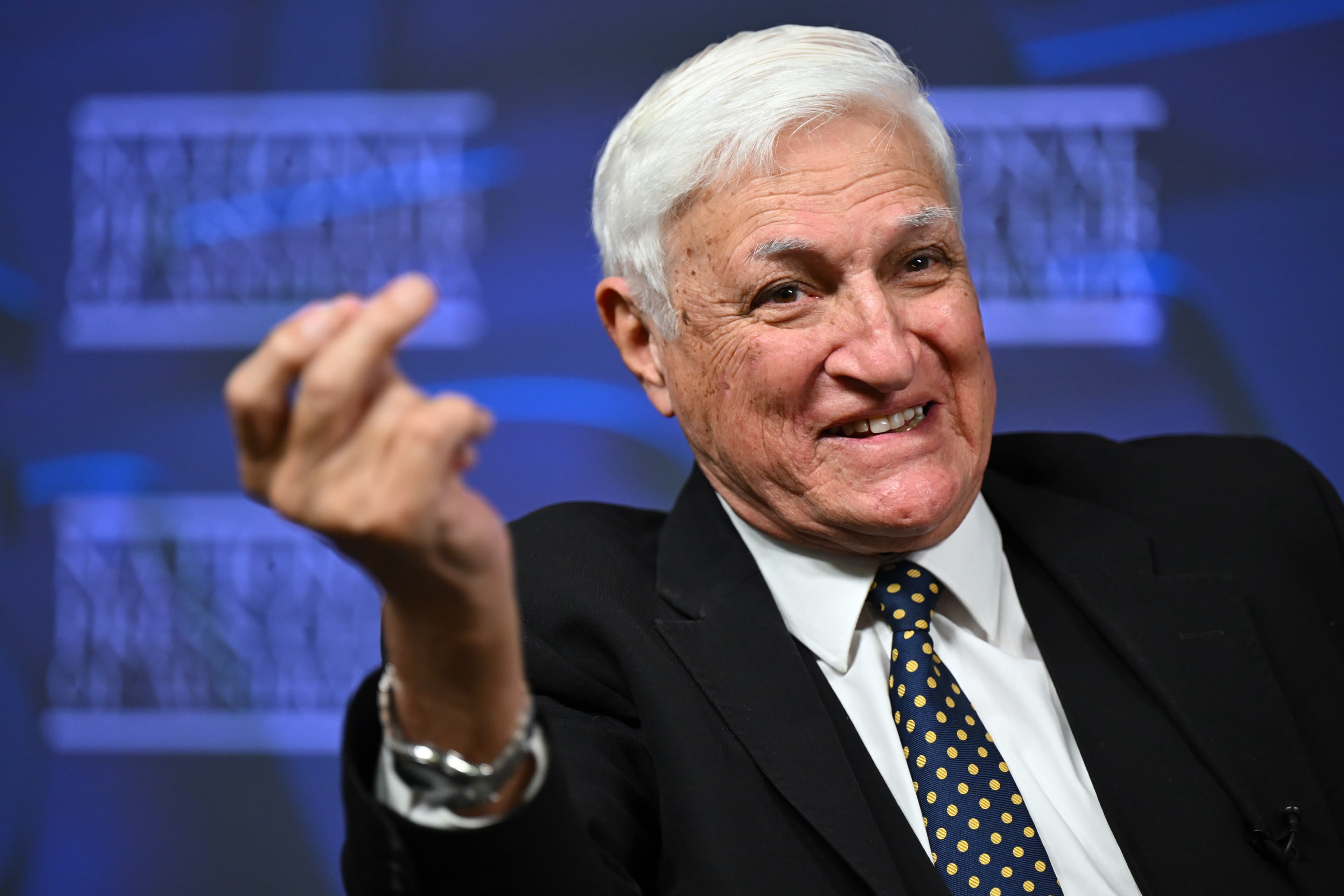 Independent member for Kennedy Bob Katter speaks during an address at the National Press Club in Canberra, Friday, February 14, 2025. (AAP Image/Lukas Coch)