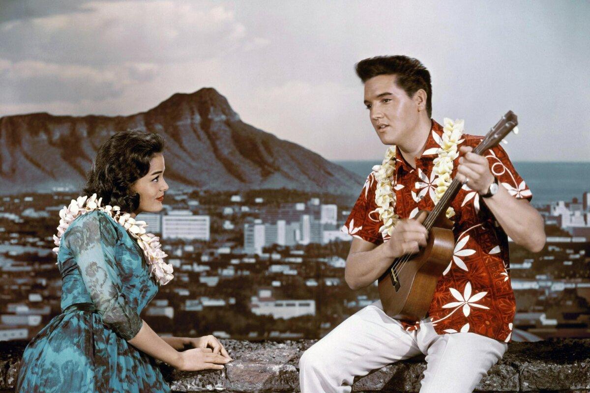 (Maile Duval (Joan Blackman) and Chad Gates (Elvis Presley), in “Blue Hawaii.” (Paramount Pictures/MovieStillsDB)