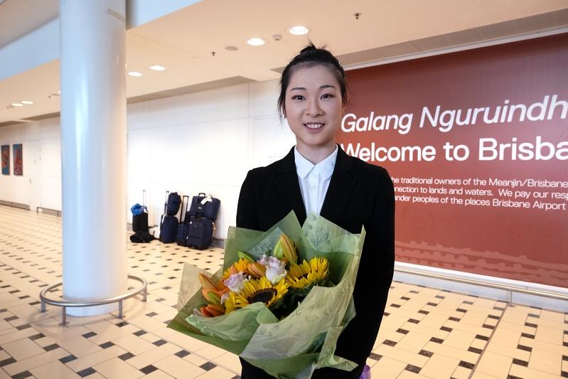 <br/>Kathy Wu arriving with Shen Yun Performing Arts at the Birsbane International Airport in Queensland, Australia, on Feb. 19, 2024. (Lai Nianzhen/The Epoch Times)