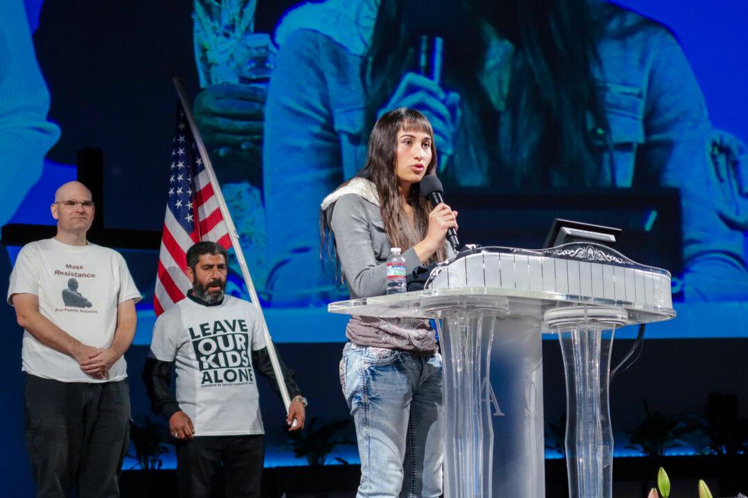 Chloe Cole speaks at the Time to Stand rally at Glory Church in Los Angeles on March 16, 2024. Dozens of lawsuits against medical professionals are underway nationwide, including one filed by Cole, a high-profile detransitioner. (Sophie Li/The Epoch Times)