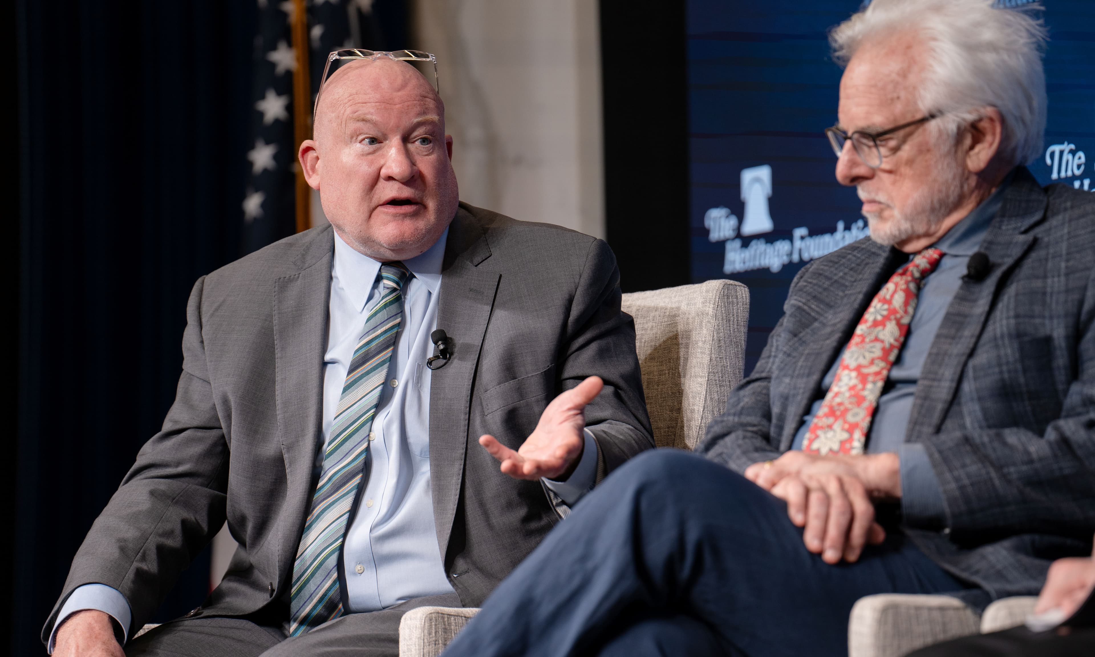 Author and investigative journalist Ethan Gutmann (L) discusses the Chinese communist regime's system of forced organ harvesting at a Heritage Foundation event in Washington on April 7, 2026. (Irene Luo/The Epoch Times)