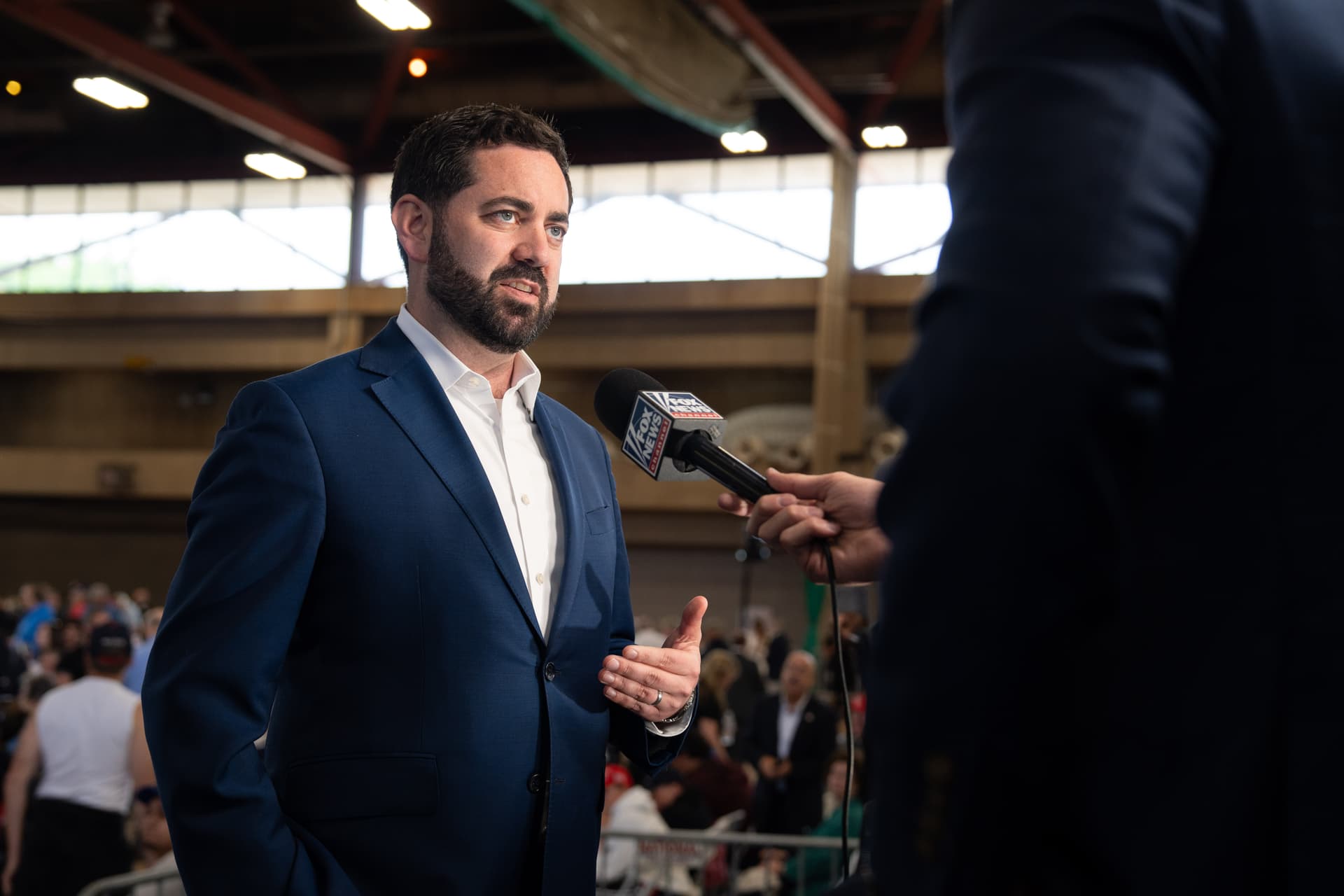 Rep. Mike Lawler (R-N.Y.) speaks to reporters at Rockland Community College in Suffern, N.Y., on May 22, 2026. (Samira Bouaou/The Epoch Times)