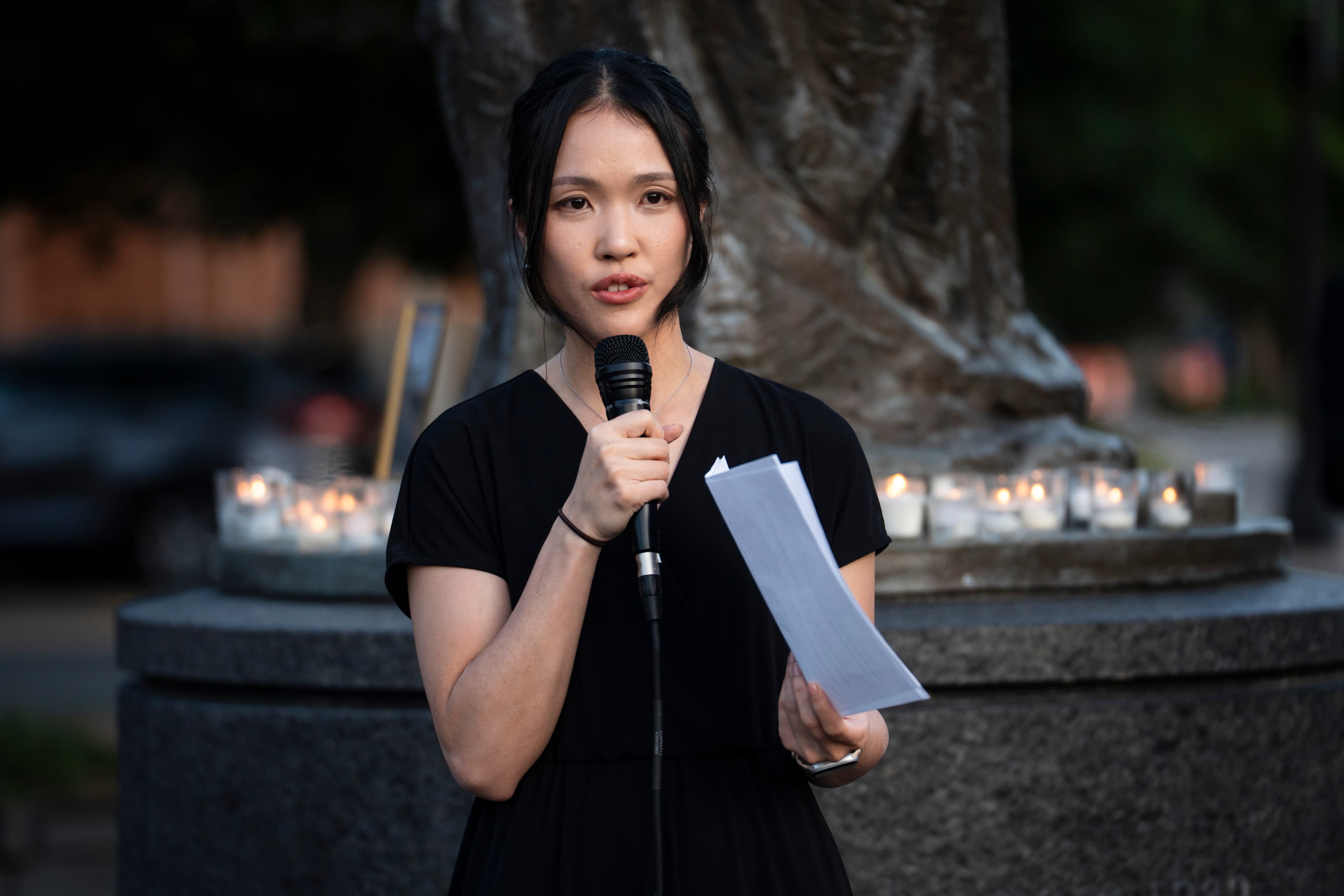 Frances Hui, policy and advocacy coordinator of the Committee for Freedom in Hong Kong Foundation, speaks during the Tiananmen Square massacre candlelight vigil held at the Victims of Communism Memorial in Washington on June 4, 2026. (Madalina Kilroy/The Epoch Times)