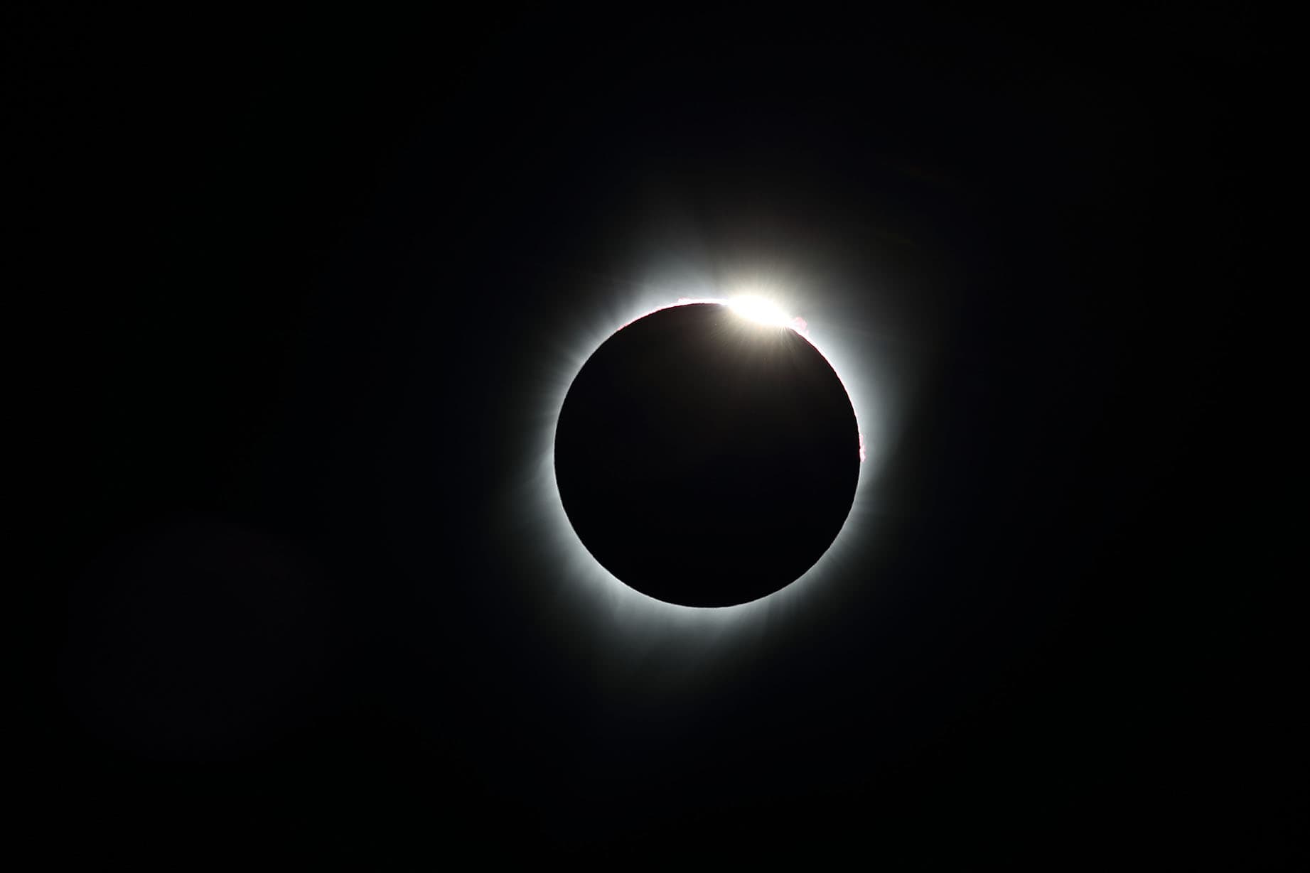 A photograph showing the “diamond ring effect” during a total solar eclipse. (Shutterstock/Frank Fichtmueller)