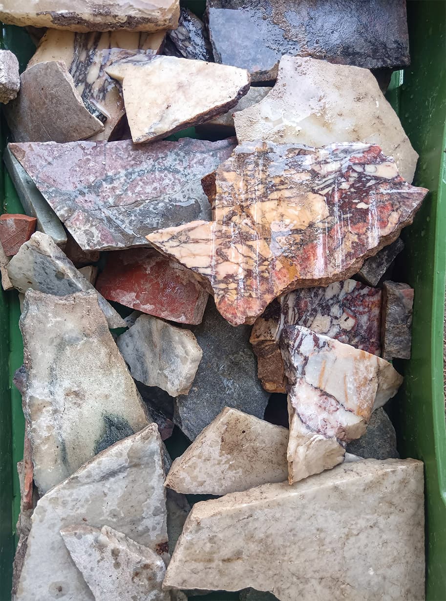 Fragments found at the excavation site attest to the luxurious decoration within the fire station. (Ufficio Stampa della Soprintendenza Speciale di Roma)