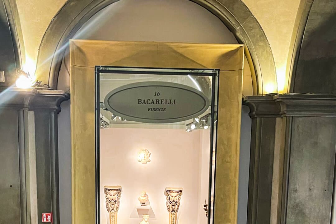 (Left) Dealers and collectors visit the Palazzo Corsini for an advance viewing of the International Biennial of Antiques in Florence, Italy, on Sept. 25, 2026. (Right) The Weary Bacchante, a marble statue by Giovanni Duprè (mid-1850s) is displayed by Galleria Gomiero at the 34th Biennale Internazionale dell’Antiquariato in Florence, Italy, on Sept. 25, 2026. The statue was awarded the Biennale's 2026 Sculpture Prize. (Beige Luciano-Adams/The Epoch Times)