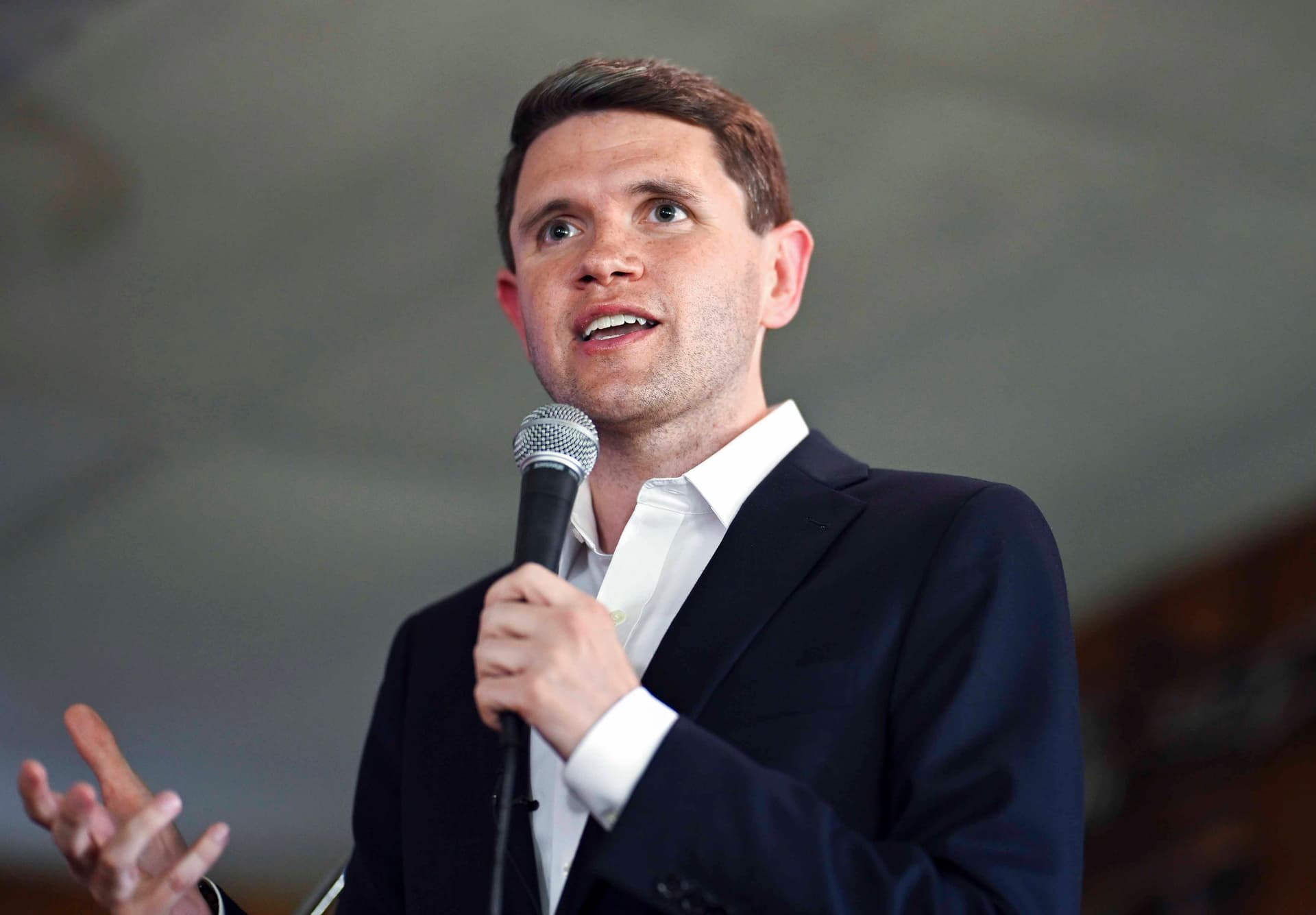 Democratic U.S. Senate candidate James Talarico speaks during a campaign stop at Memo’s Restaurant in Del Rio, Texas, on July 13, 2026. (Brandon Bell/Getty Images)