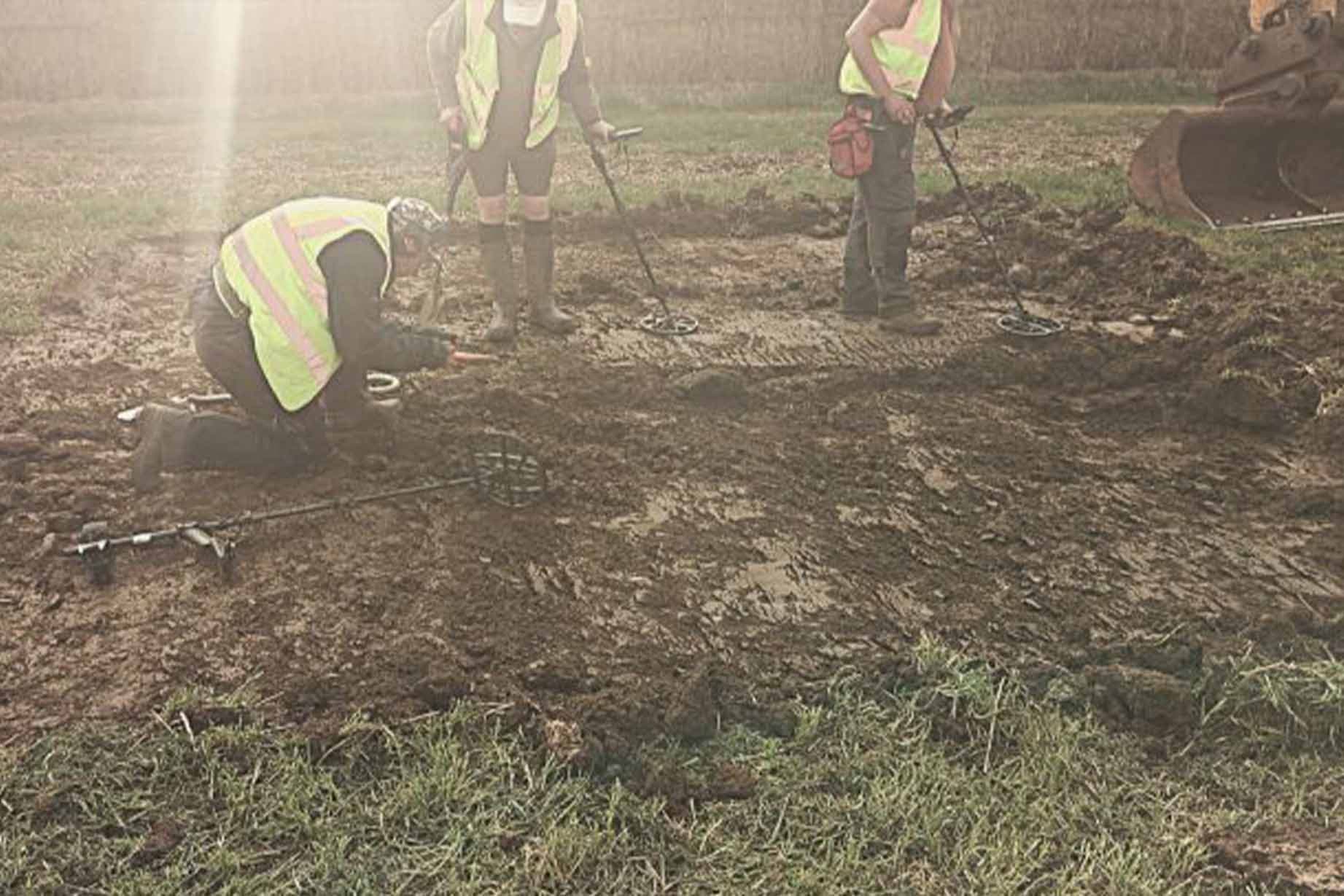 Artifacts are excavated in a field in Bickmarsh, UK. (Worcestershire Archive and Archaeology Service)