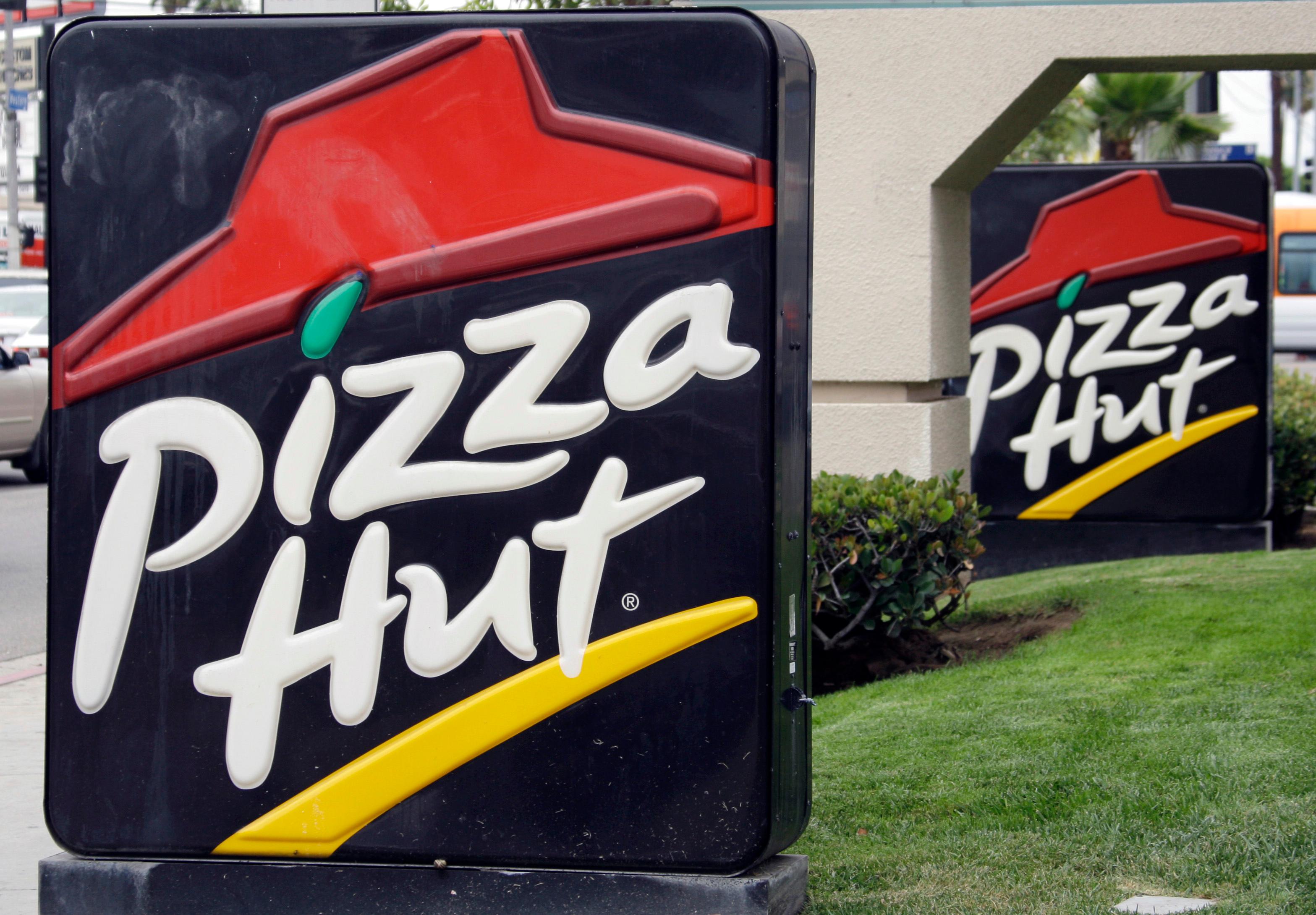 Pizza Hut to Lay Off Hundreds Due to California’s Fast-Food Minimum Wage Hike