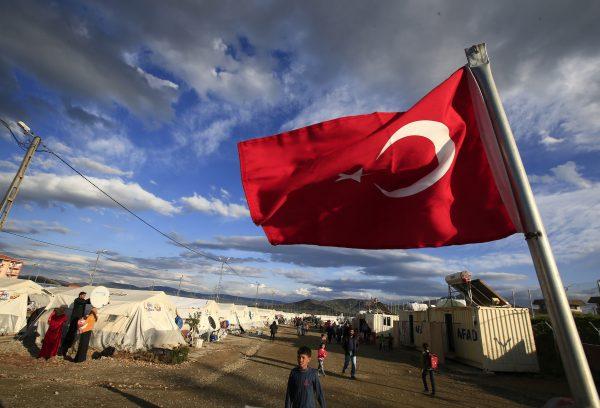A Turkish flag at the refugee camp for Syrian refugees in Islahiye, Turkey, on March 16, 2016. (AP Photo/Lefteris Pitarakis)