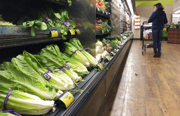 Romaine lettuce on the shelves at an Albertsons market in Simi Valley, Calif., on Nov. 20, 2018. (Mark J. Terrill/AP Photo)