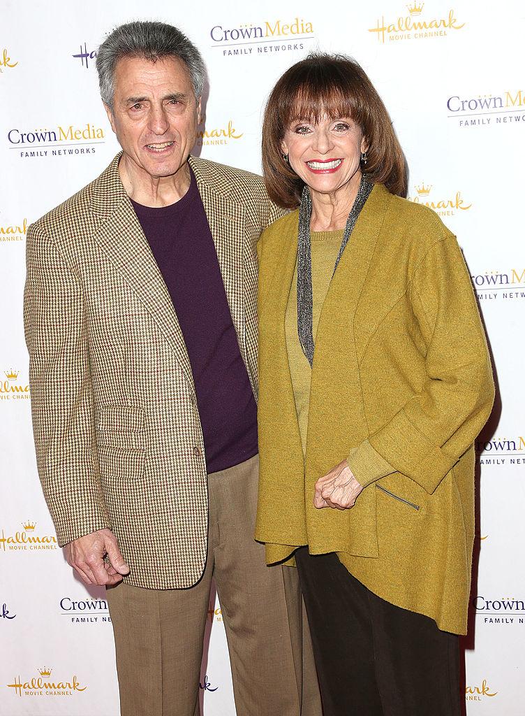 ©Getty Images | <a href="https://www.gettyimages.com/detail/news-photo/actress-valerie-harper-and-her-husband-attend-hallmark-news-photo/461921759?adppopup=true">Frederick M. Brown</a>